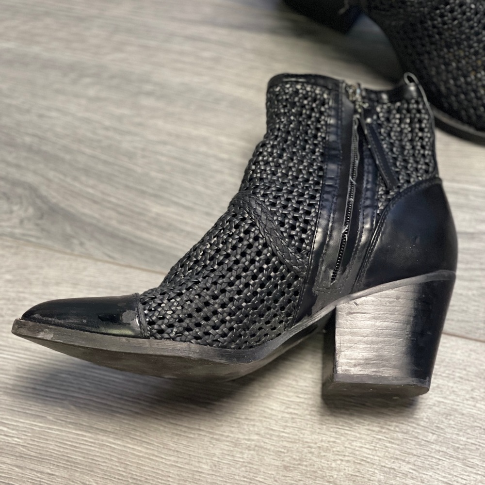 Sam Edelman Elita Black Woven Cap Toe Booties - Picture 7 of 11